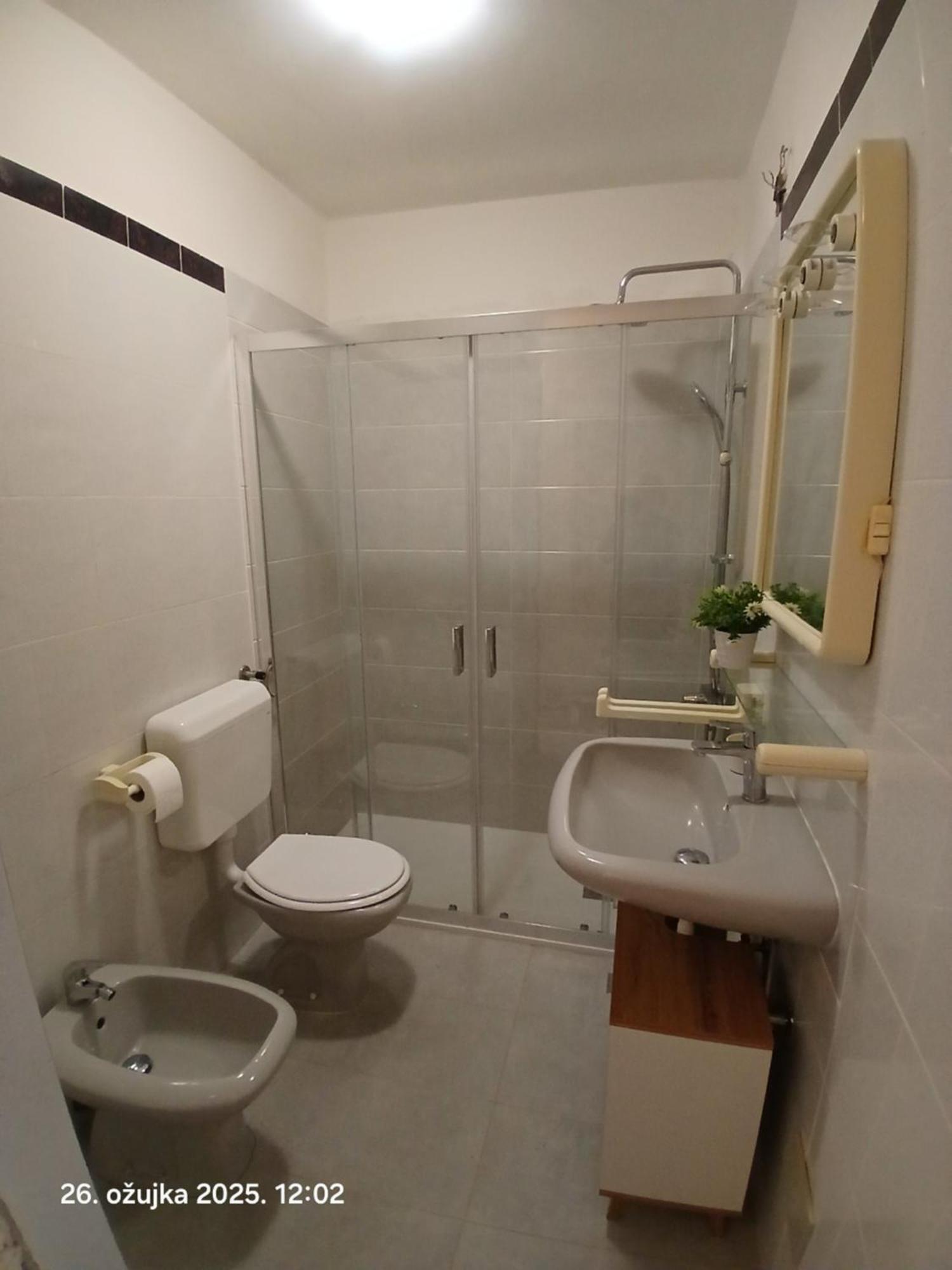 Apartments Sea And Sun Rabac Ngoại thất bức ảnh