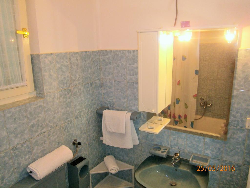 Apartments Sea And Sun Rabac Ngoại thất bức ảnh